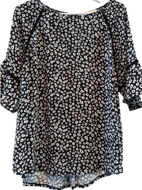 LOFT Black and White Floral Keyhole Blouse L